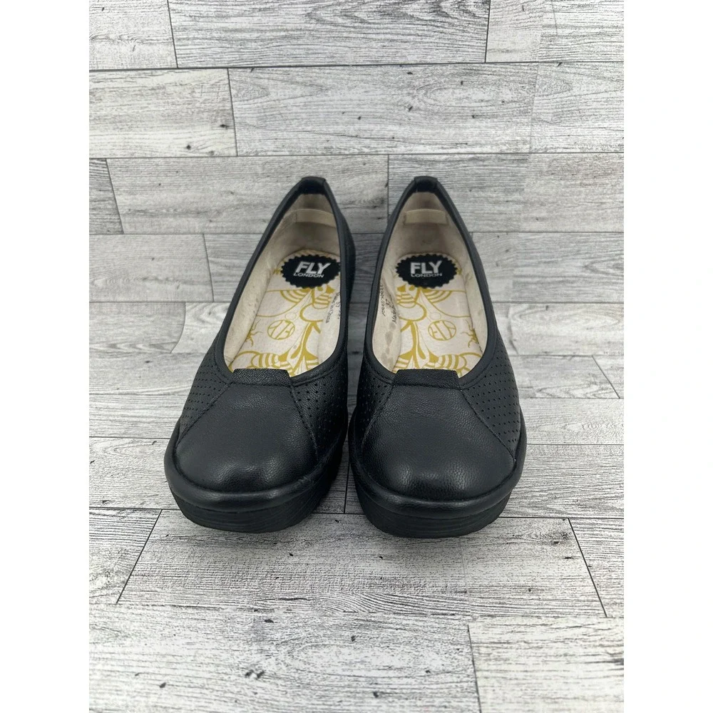 FLY LONDON Black Leather Perforated Wedge Ballet Flats Women Size‎ 37 P500798000